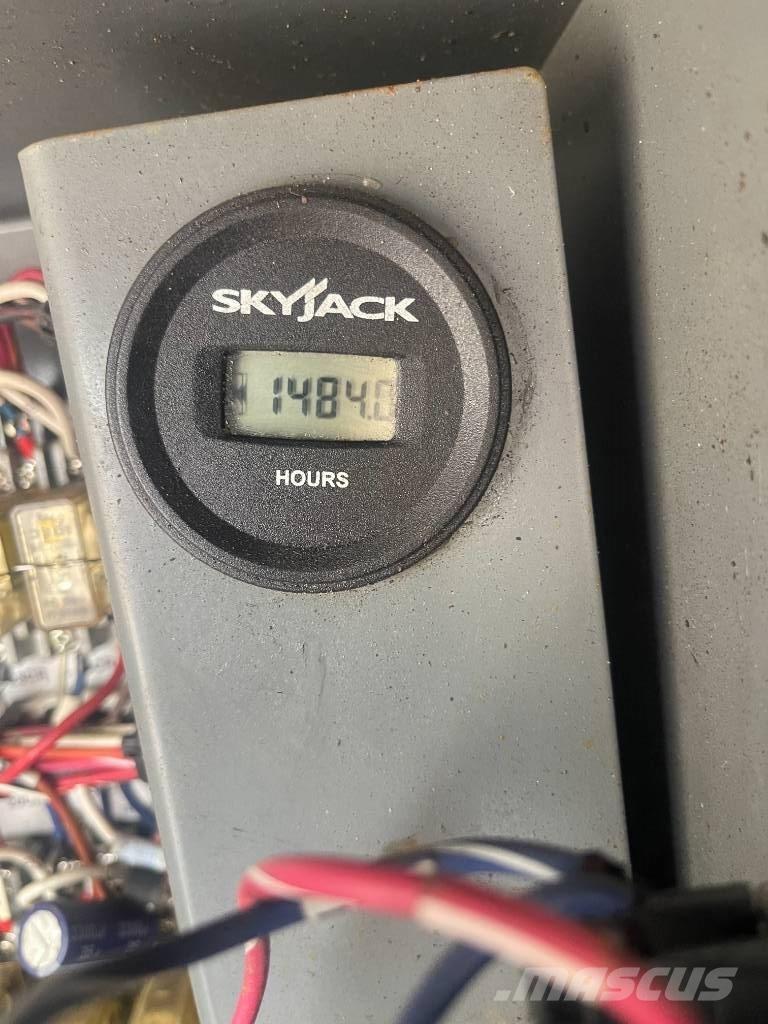 SkyJack SJ 9250 RT Saksilavat