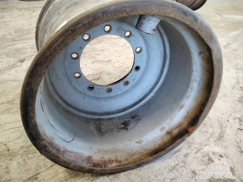 Valmet 860 24x26,5 Renkaat ja vanteet