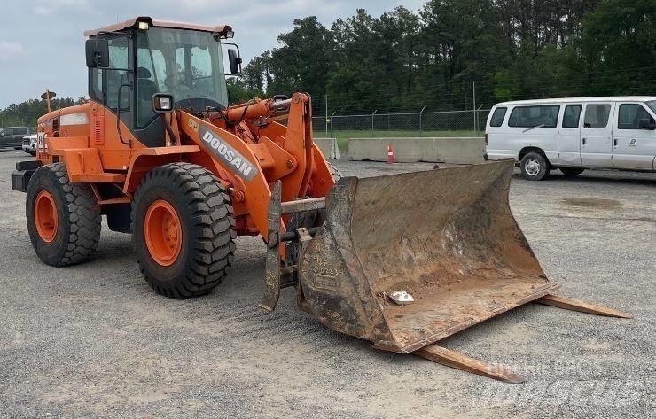 Doosan DL220-3 Pyöräkuormaajat