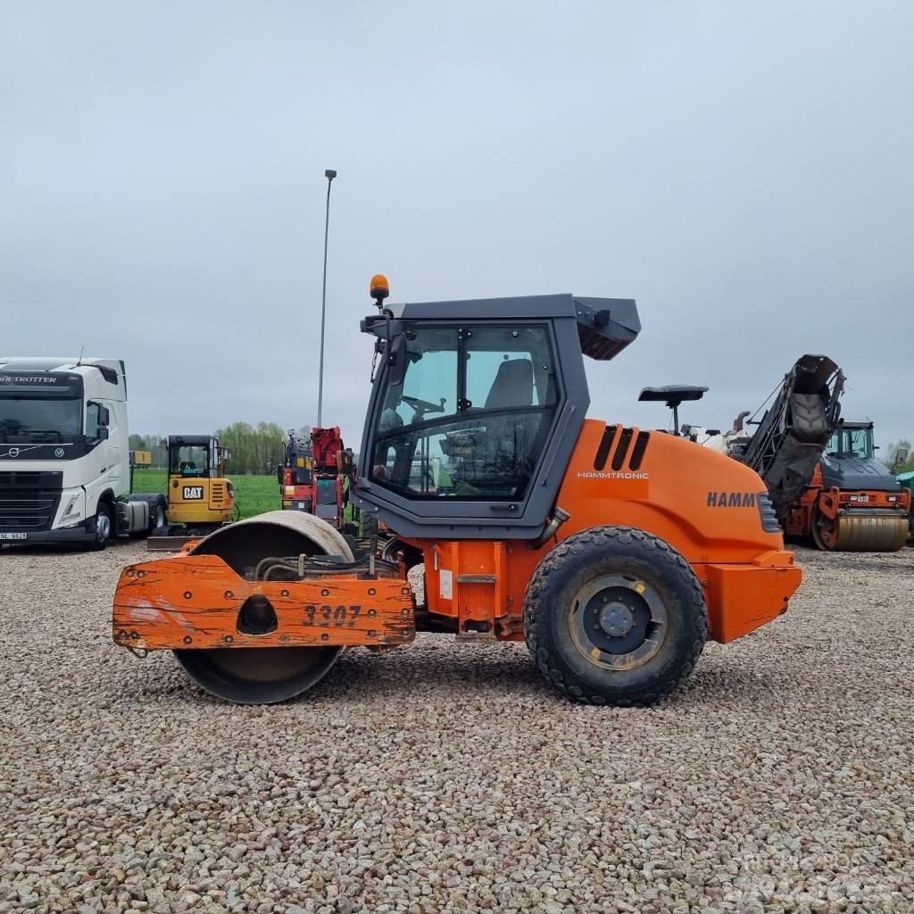 Hamm 3307 HT Yksivalssijyrät