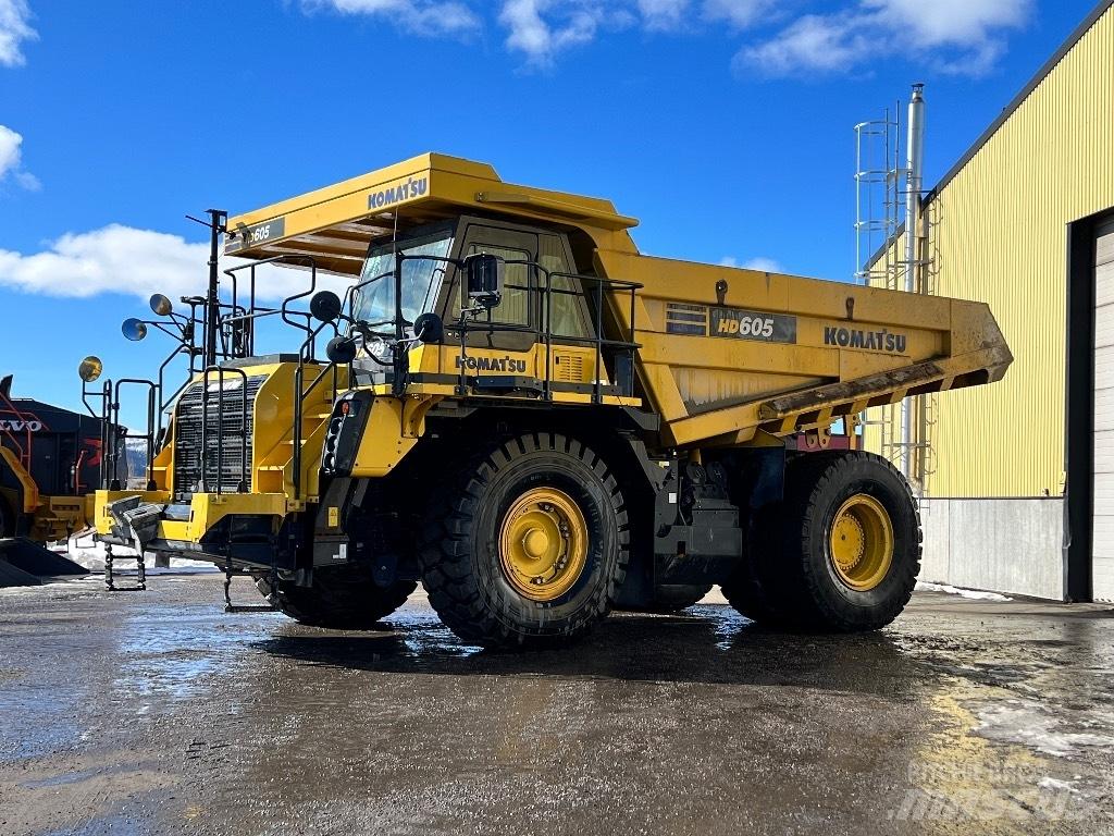 Komatsu 605-8 Maansiirtoautot