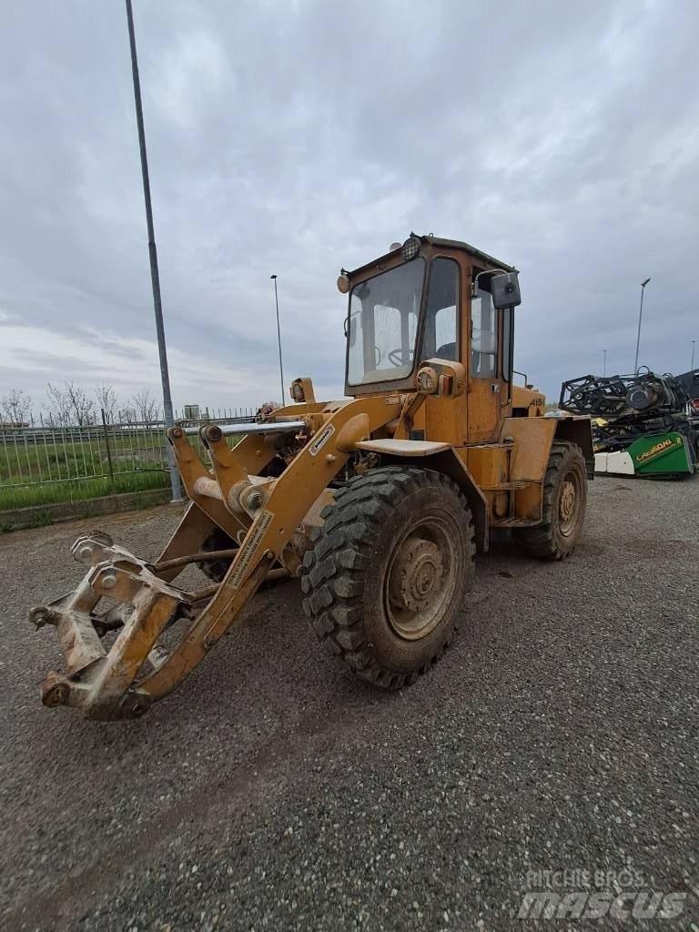 Benfra 415 Traktorit