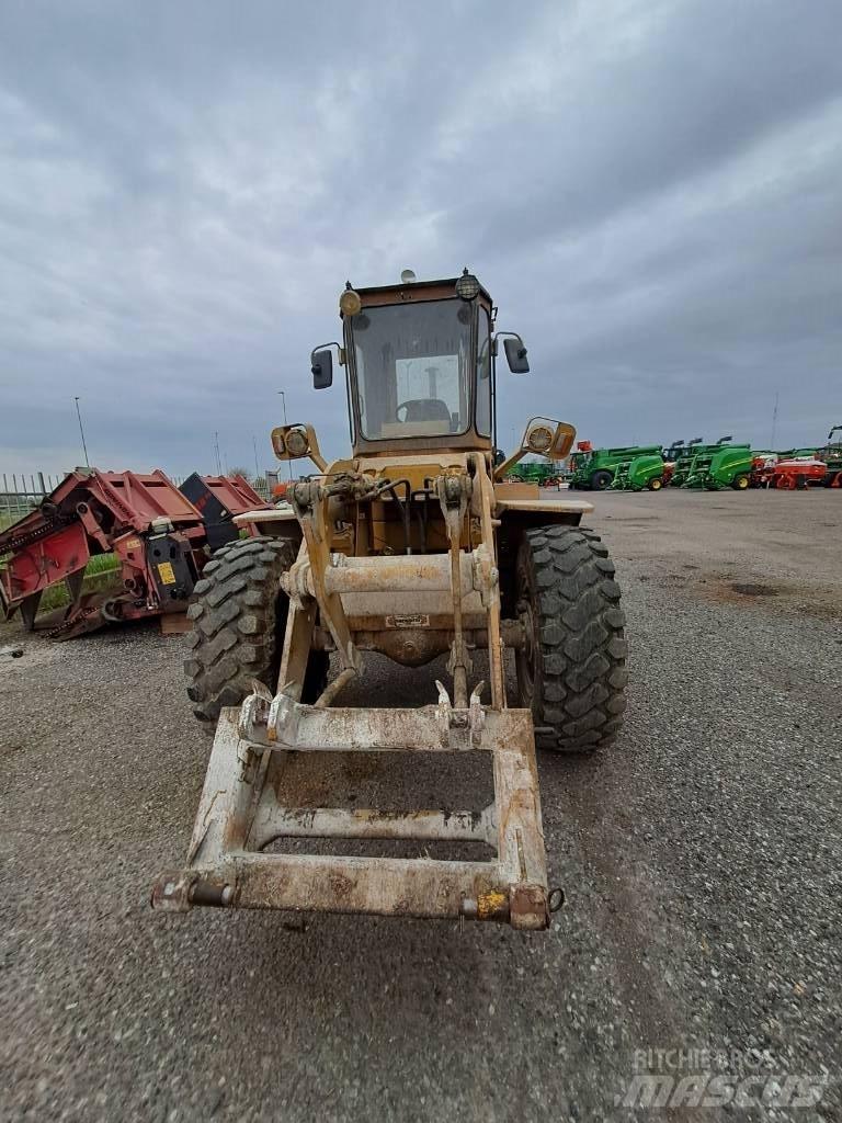 Benfra 415 Traktorit