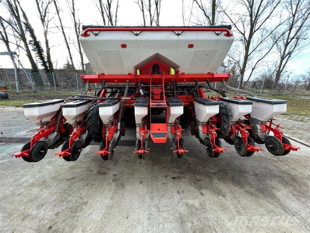 Kuhn Planter 3 M Tarkkuuskylvökoneet