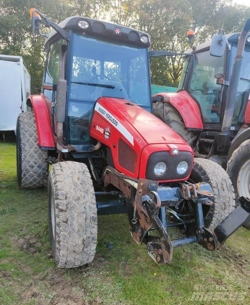 Massey Ferguson 5445 Traktorit