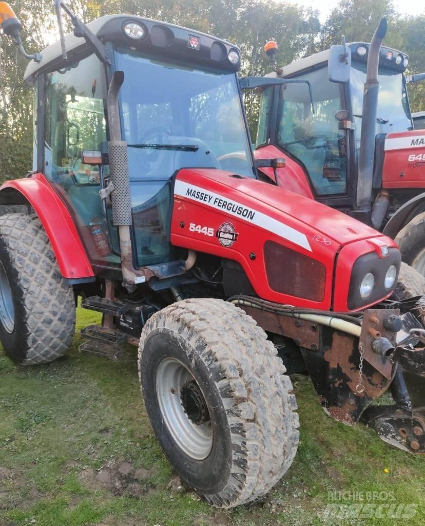 Massey Ferguson 5445 Traktorit
