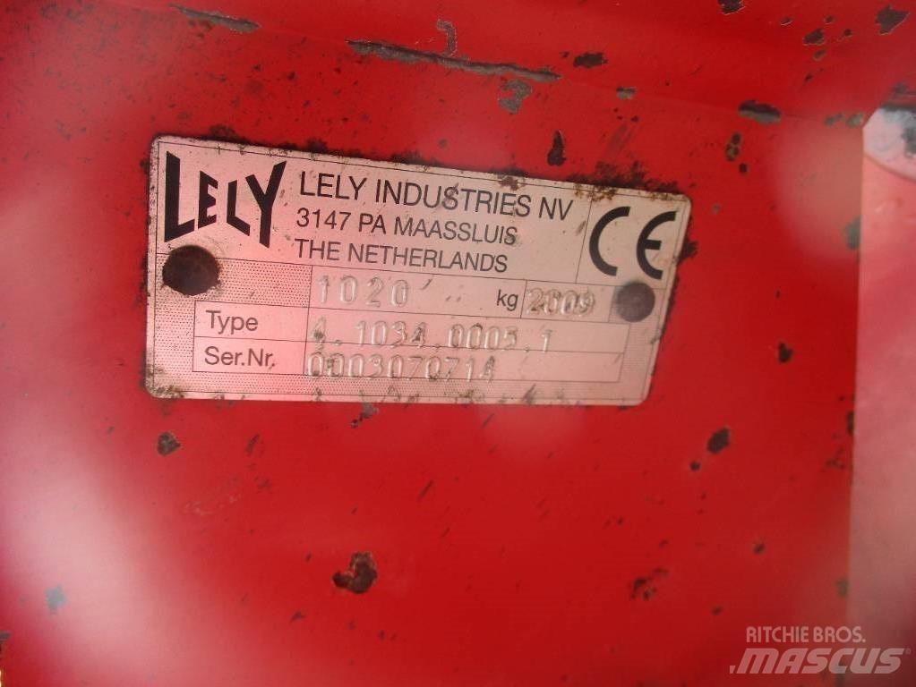 Lely Lotus 770 AWS Pöyhimet ja haravat