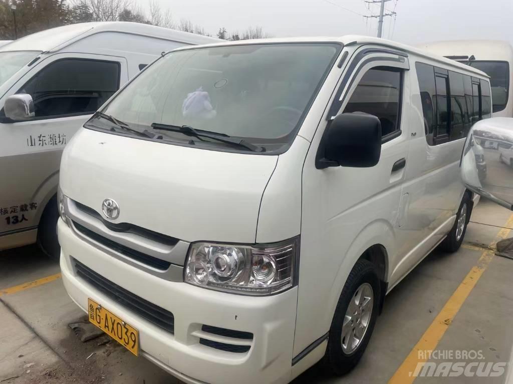 Toyota Hiace Linjaliikennebussit