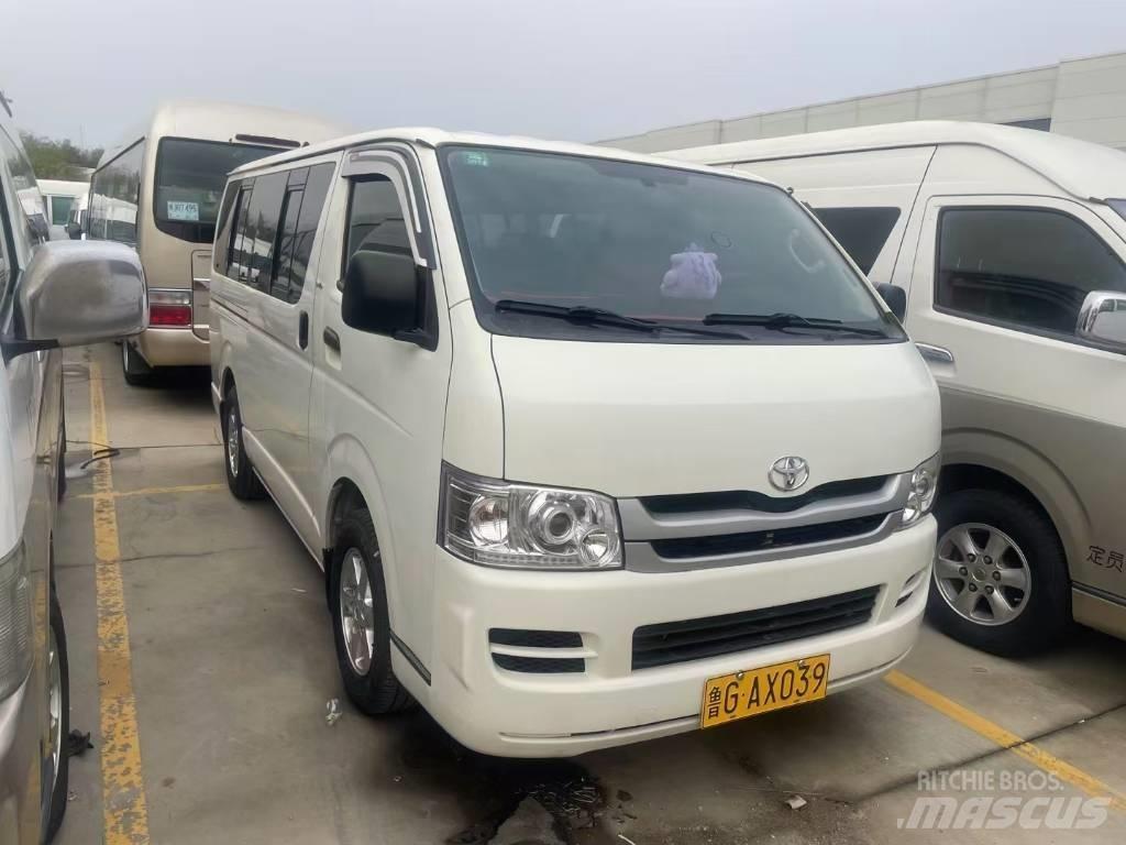 Toyota Hiace Linjaliikennebussit