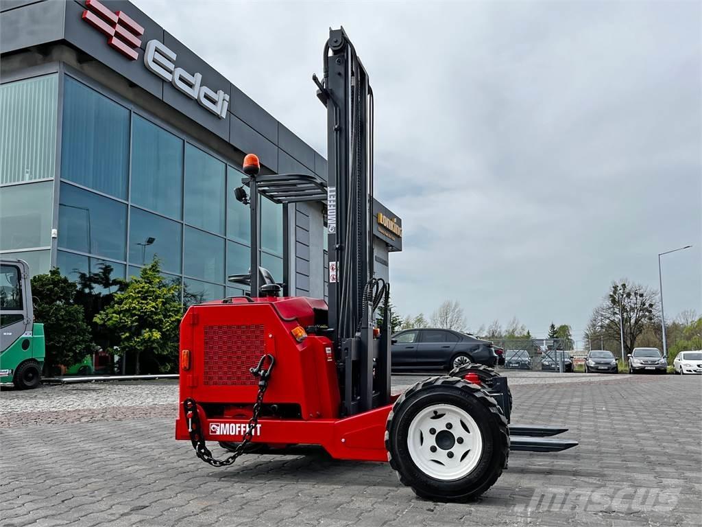 Moffett M3 20.4 Ajoneuvotrukit