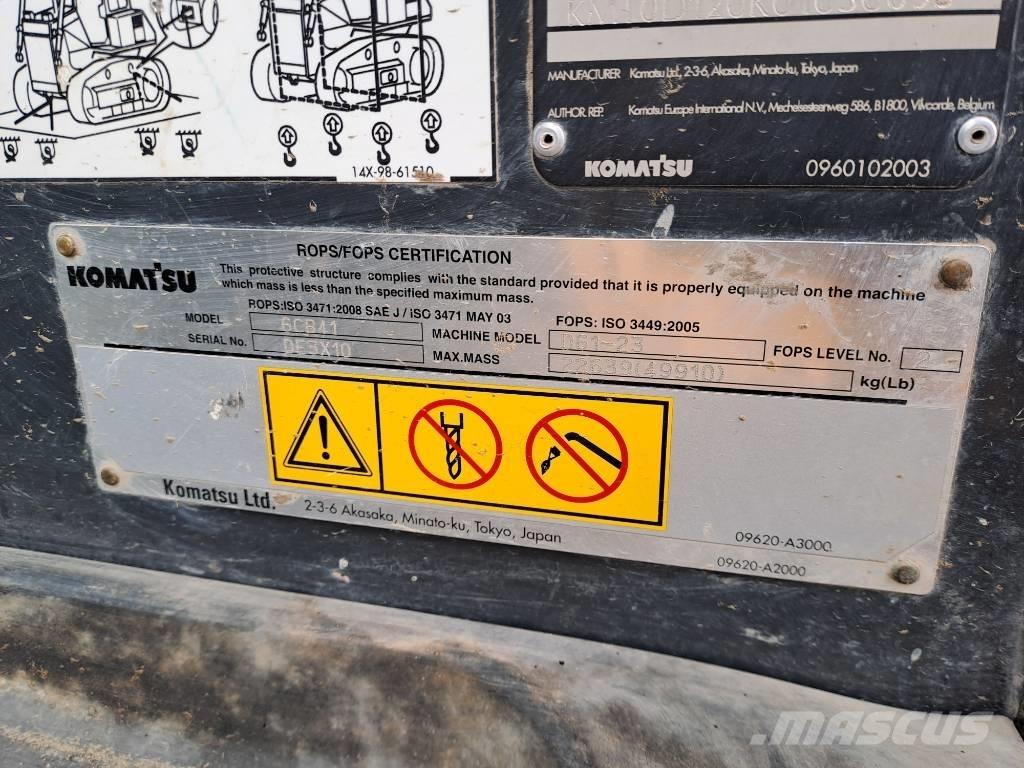 Komatsu D61PXI-23 Telaketjupuskutraktorit