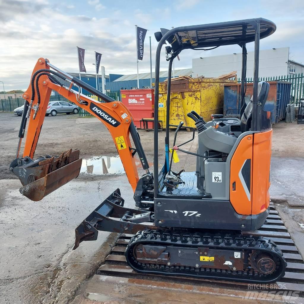 Doosan DX 17 Pyöräkaivukoneet