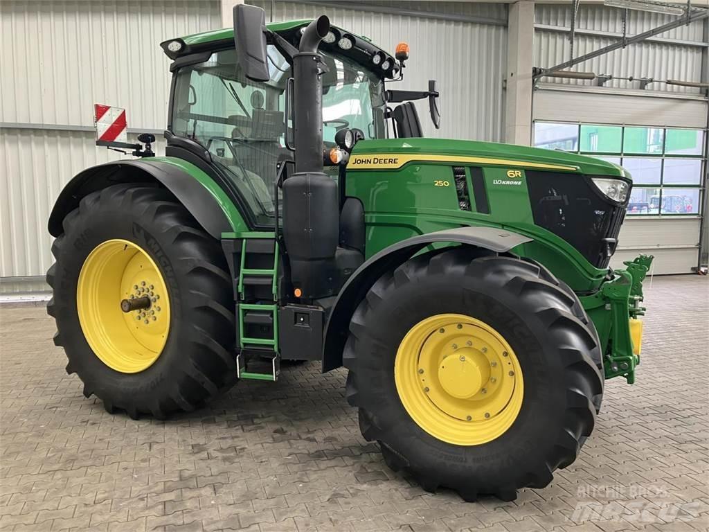 John Deere 6R 250 Traktorit