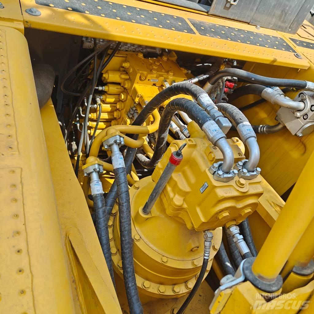 Komatsu 450LC-8 Telakaivukoneet