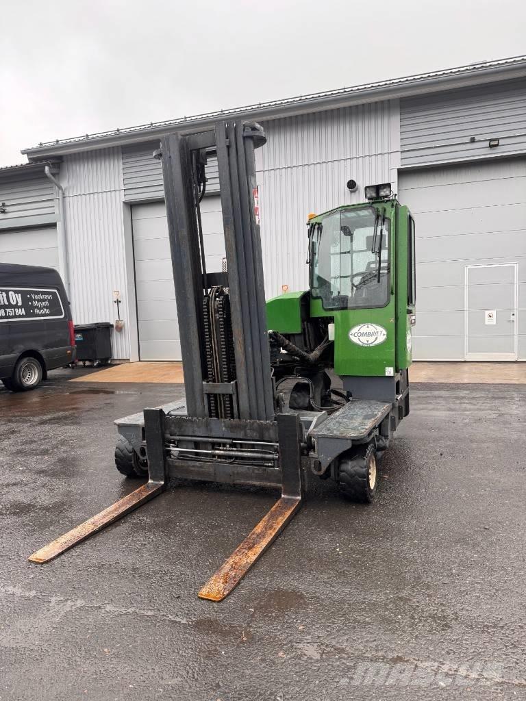 Combilift C 4000 Nelitietrukit