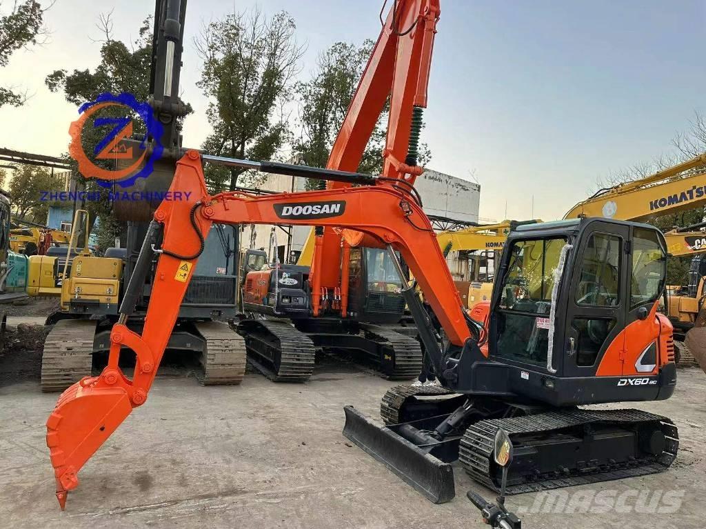 Doosan DX 60 Minikaivukoneet < 7t