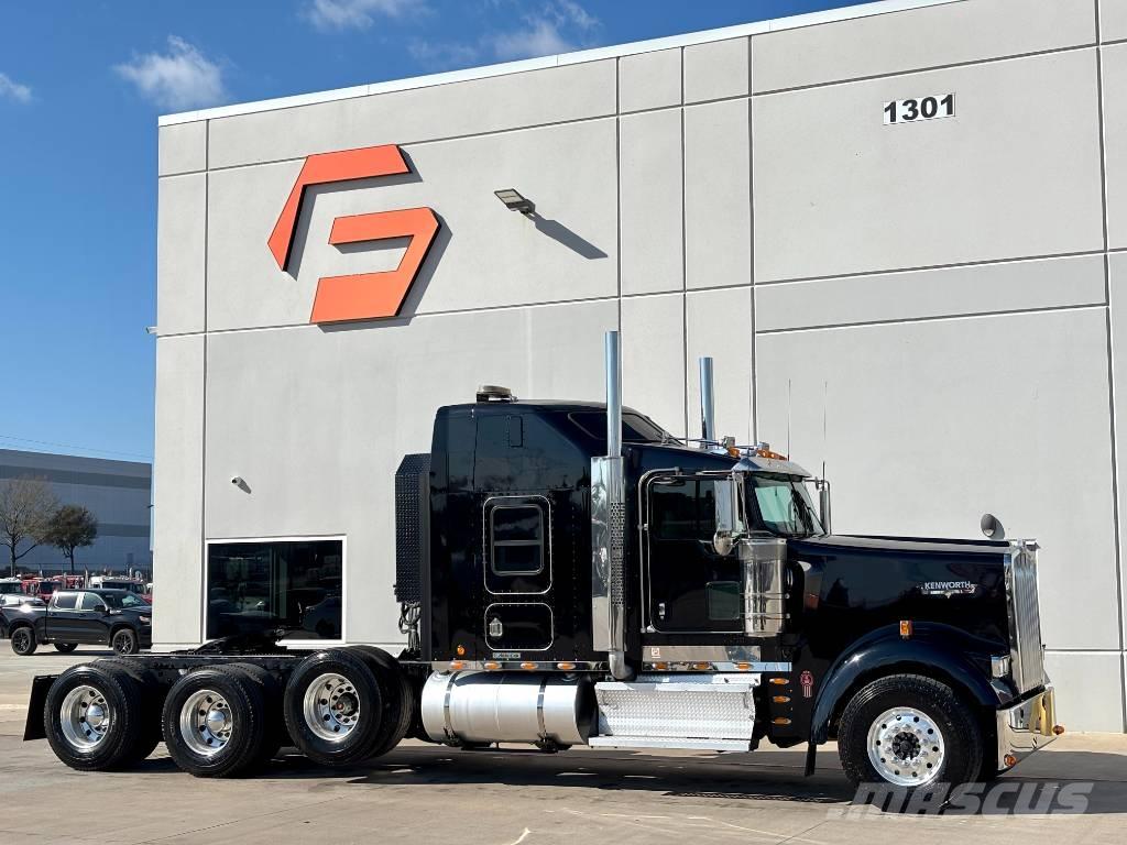 Kenworth W 900 Vetopöytäautot