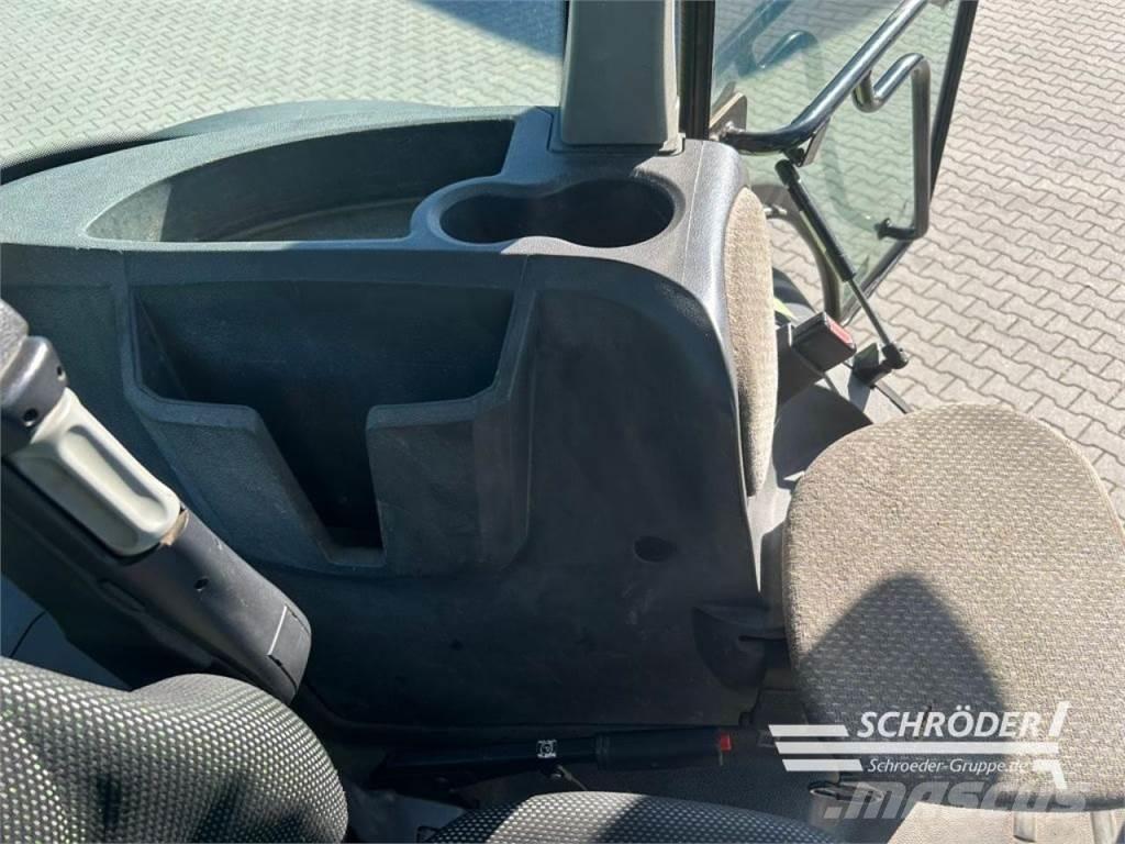 CLAAS ARION 640 Traktorit
