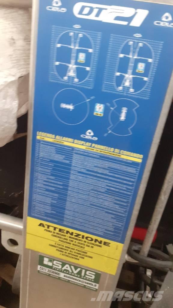 Cela DT 21 Nostolava-autot