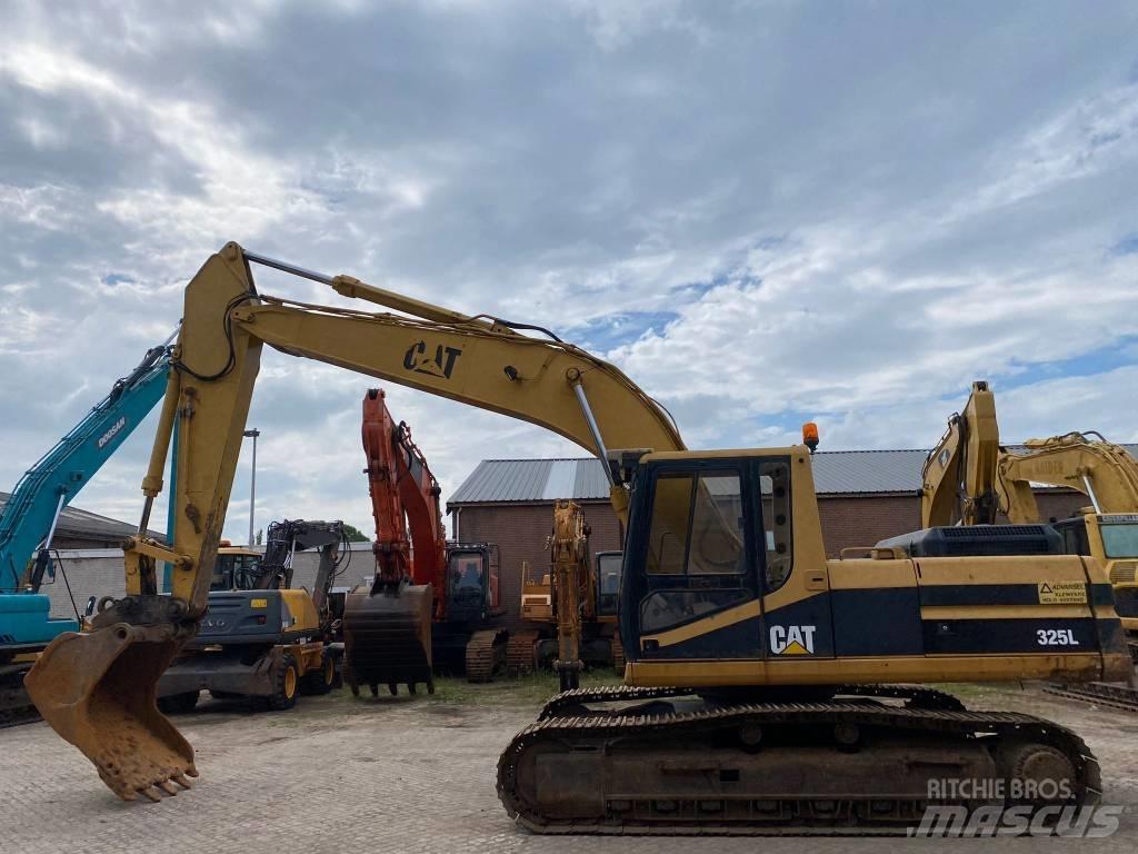 CAT 325 L Telakaivukoneet