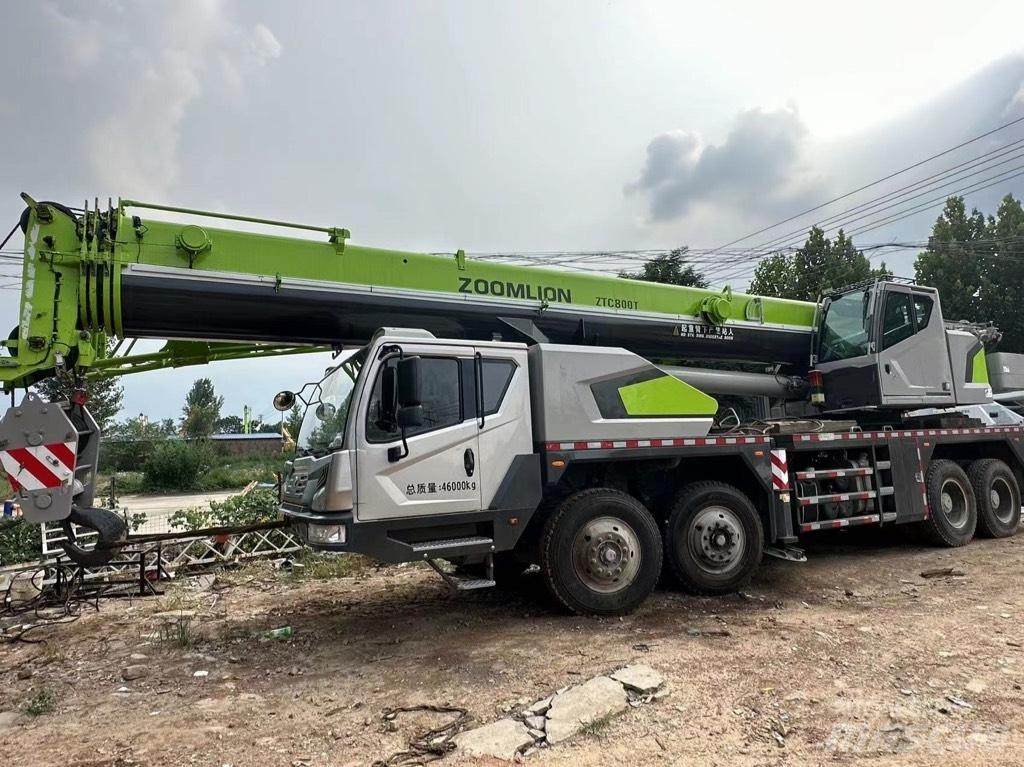 Zoomlion ZTC700 Mobiilinosturit