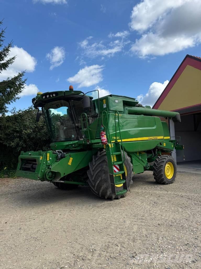 John Deere T 560 i Leikkuupuimurit