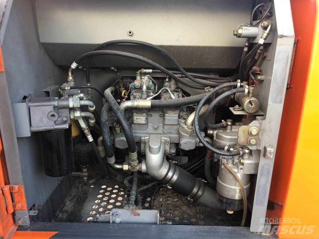 Hitachi ZX 210 LC-3 Telakaivukoneet