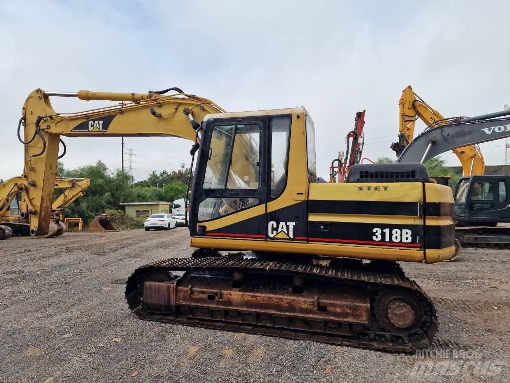 CAT 318 B L Telakaivukoneet
