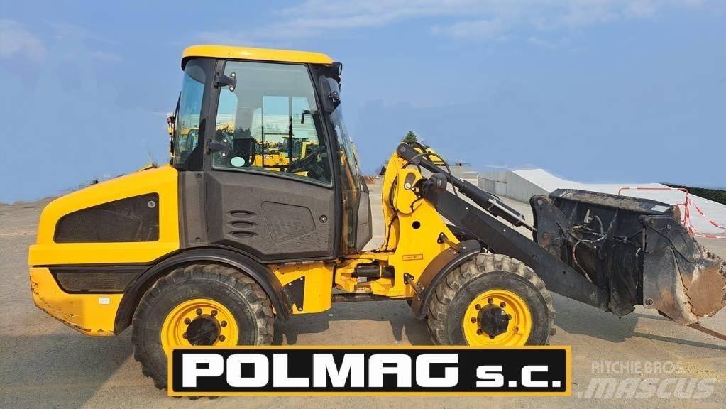 JCB 406 Pyöräkuormaajat