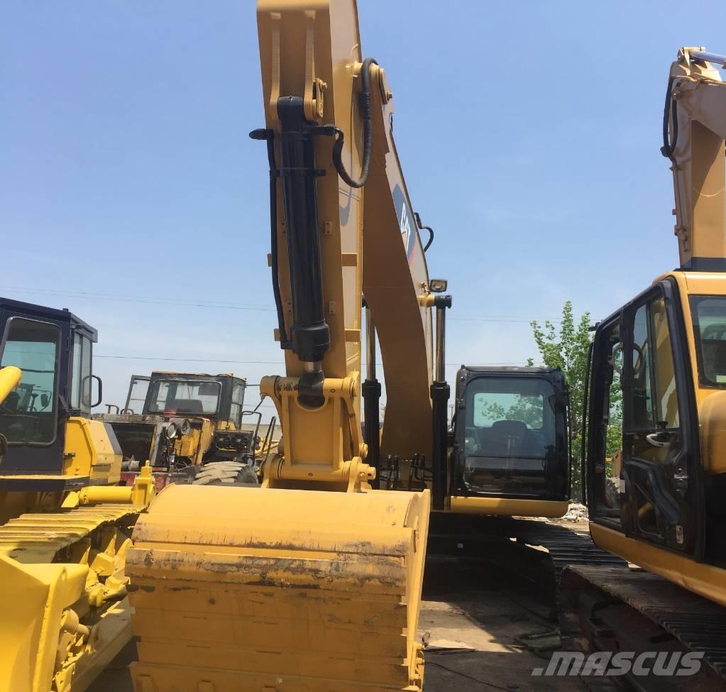 CAT 320 D Telakaivukoneet