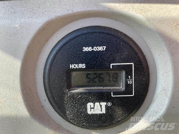 CAT 320FL Telakaivukoneet