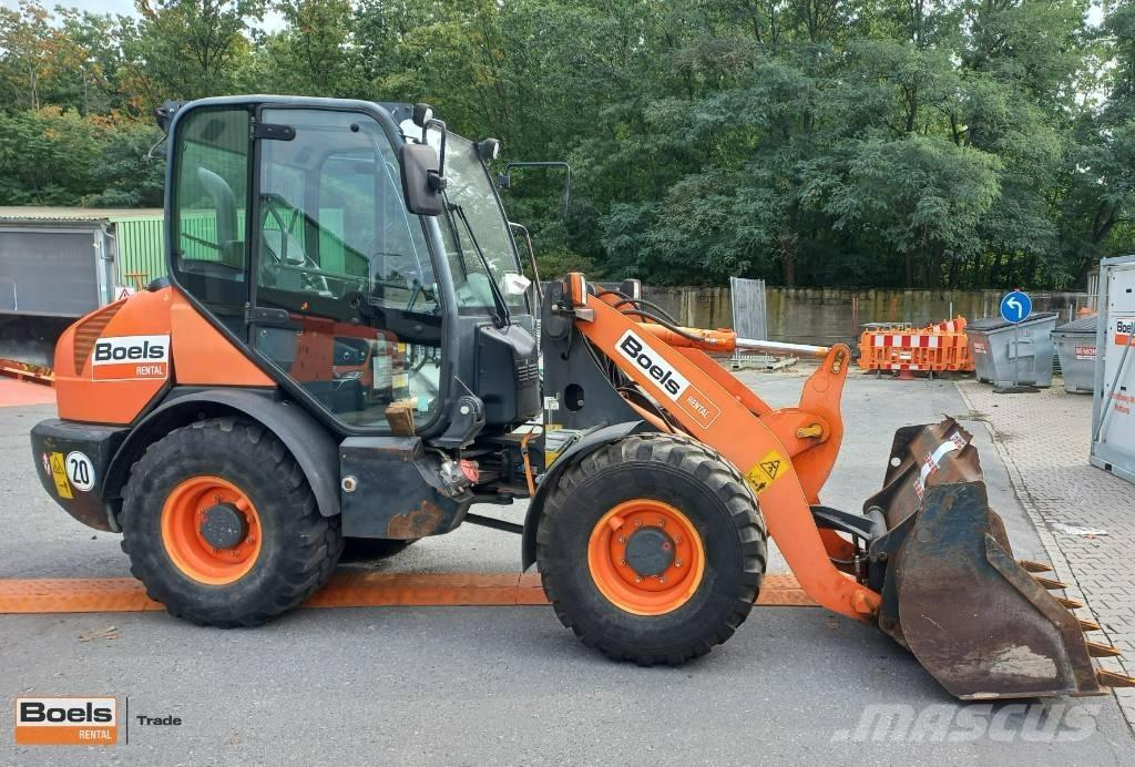 Komatsu WA 70-7 Pyöräkuormaajat