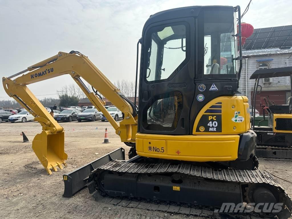 Komatsu 40 MR Telakaivukoneet