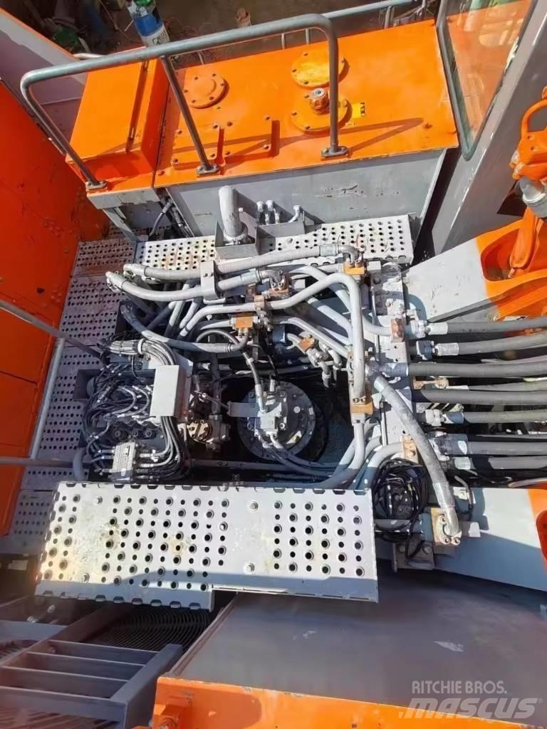 Hitachi EX 1200 Telakaivukoneet