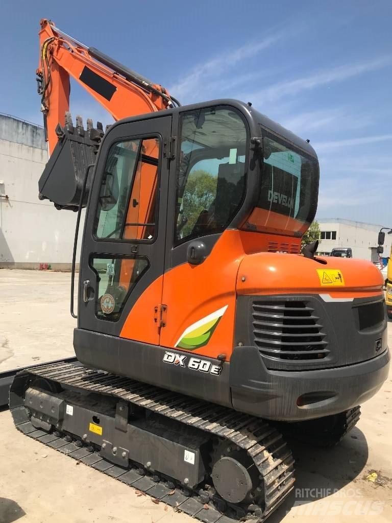 Doosan DX 60-9 C Minikaivukoneet < 7t