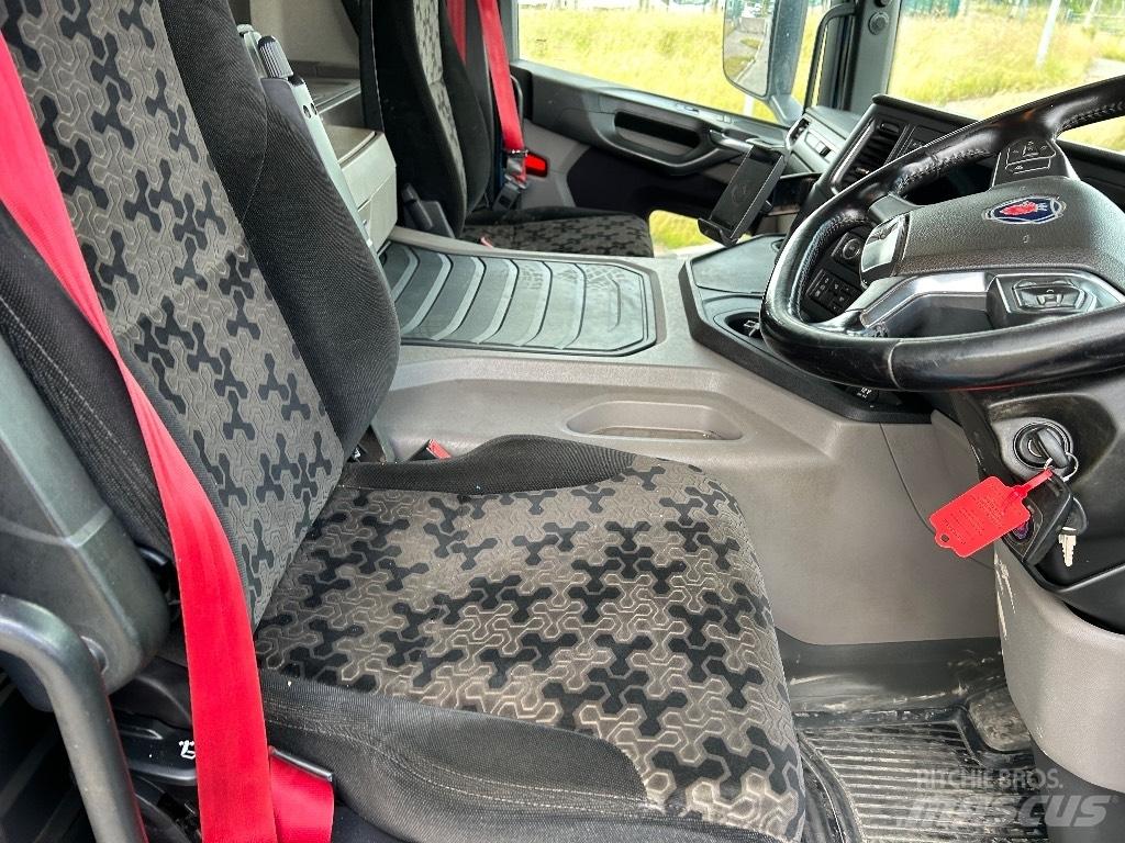Scania P 410 Lava / vinssi kuorma-autot