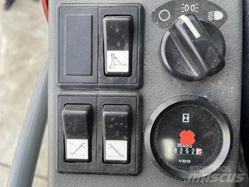 Volvo EW 140 B Pyöräkaivukoneet