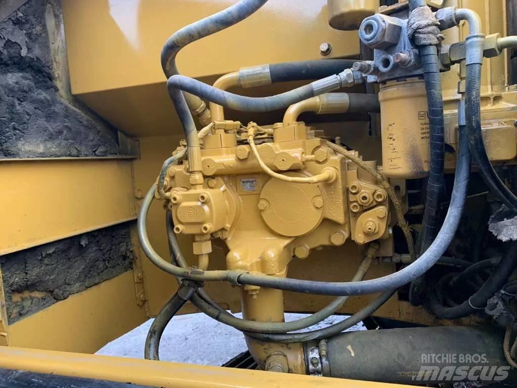 CAT 320C Telakaivukoneet