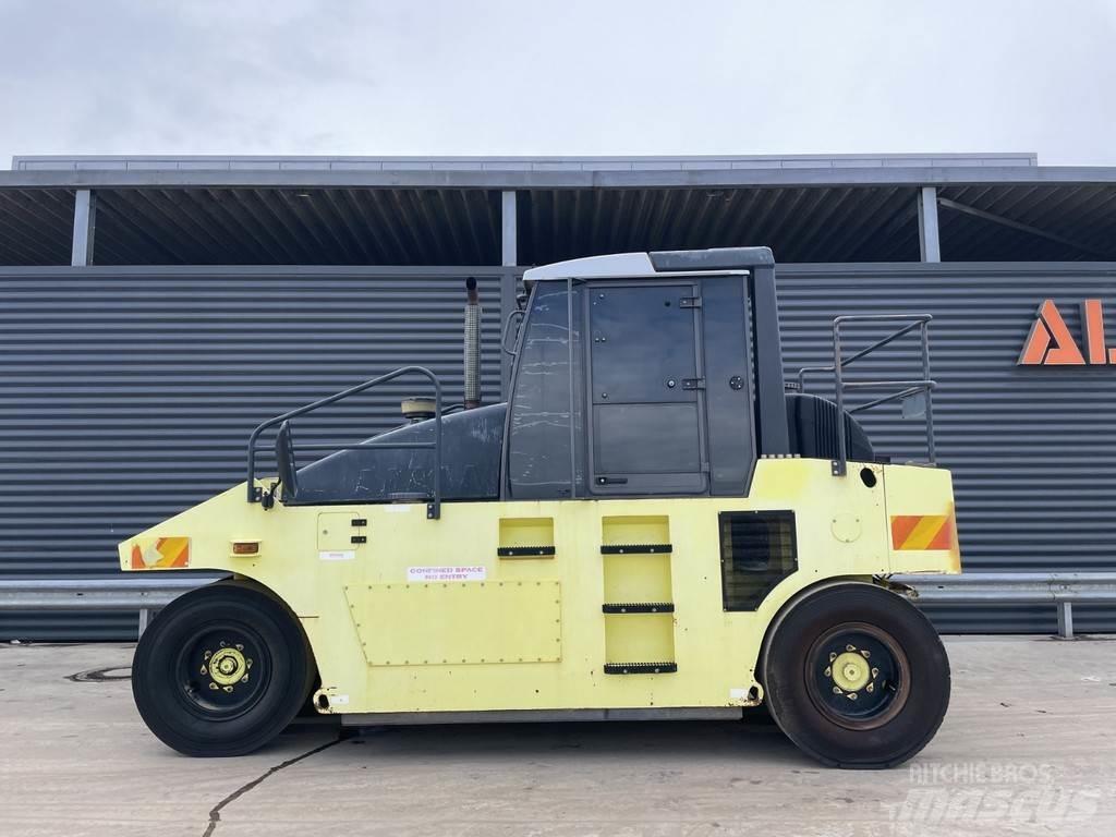 Ammann AP 240 Kumipyöräjyrät