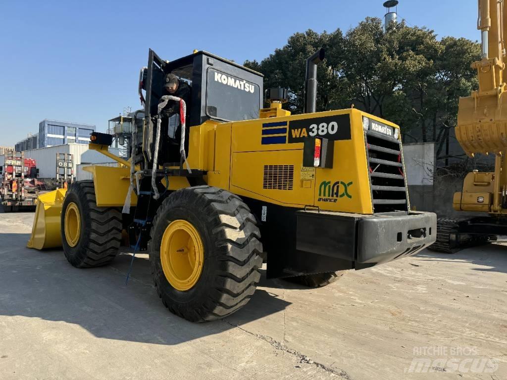Komatsu WA380-6 Pyöräkuormaajat