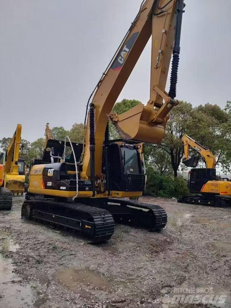 CAT 323D2 Telakaivukoneet