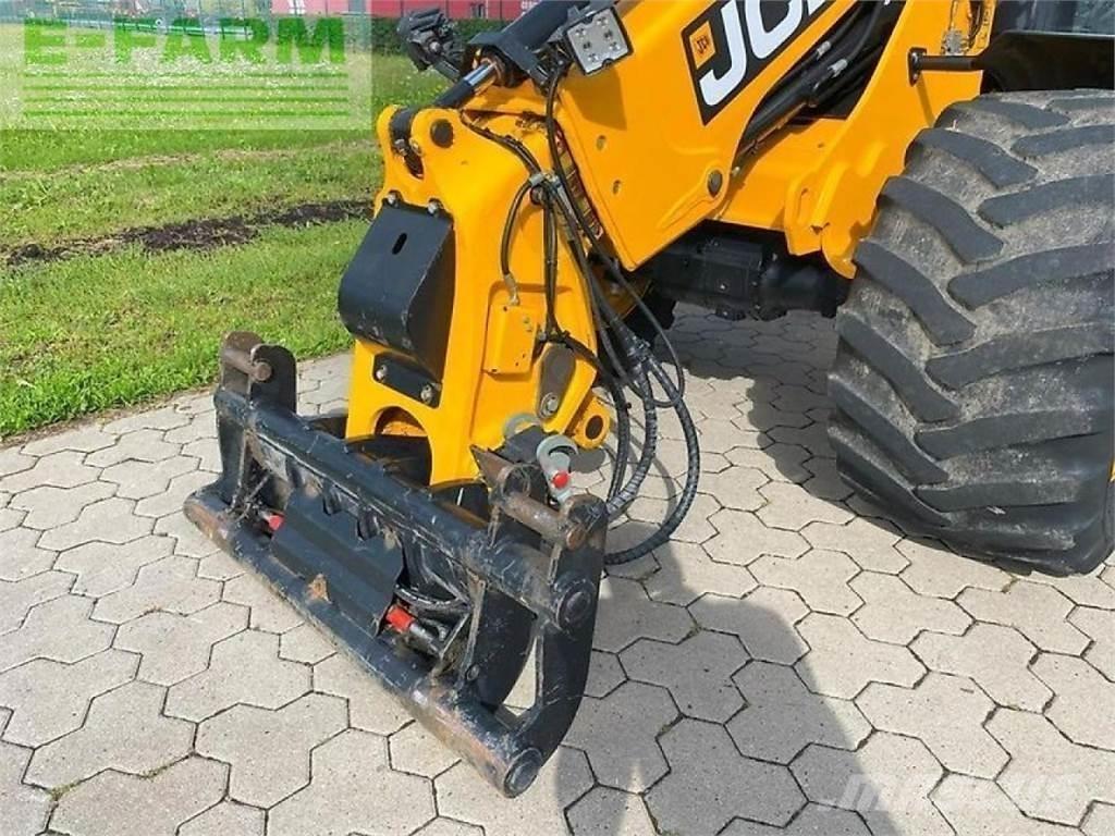 JCB tm 220 - 40 km/h Maatalouskurottajat