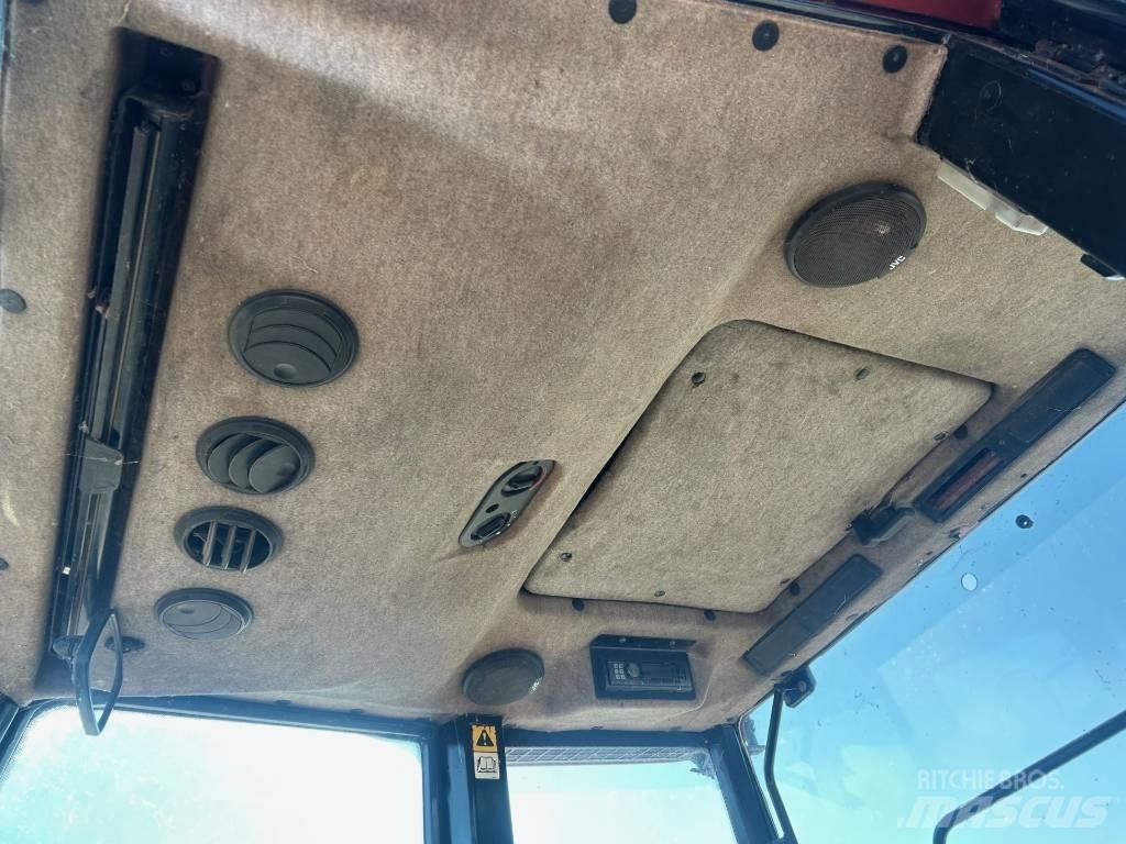 New Holland L 95 Traktorit