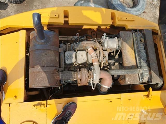 Hyundai R130WD Pyöräkaivukoneet