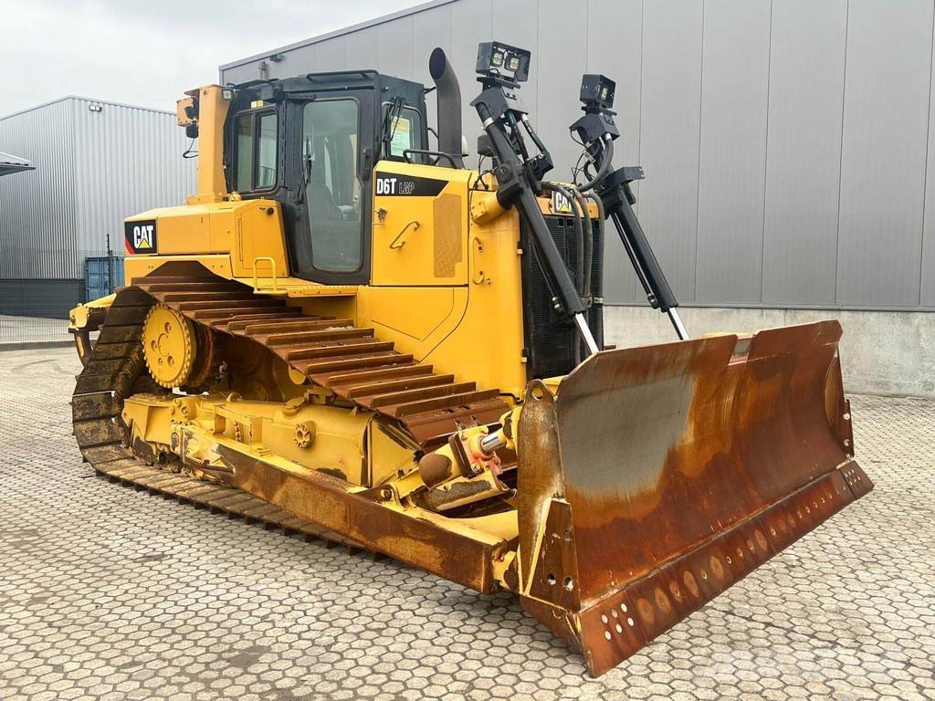 CAT D6T LGP Telaketjupuskutraktorit