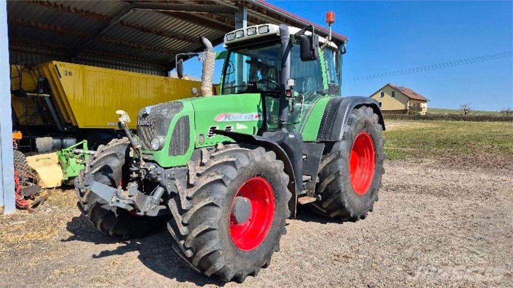 Fendt Vario 820 Traktorit