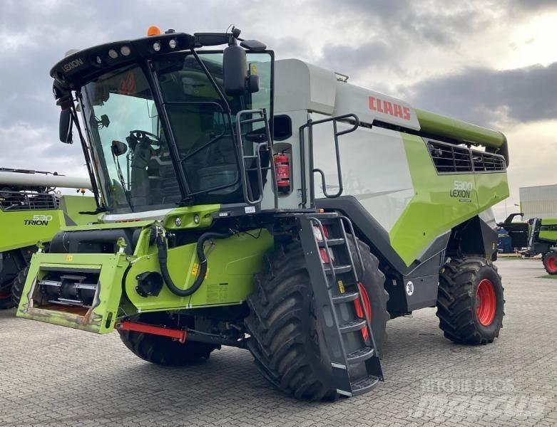 CLAAS LEXION 5300 Leikkuupuimurit