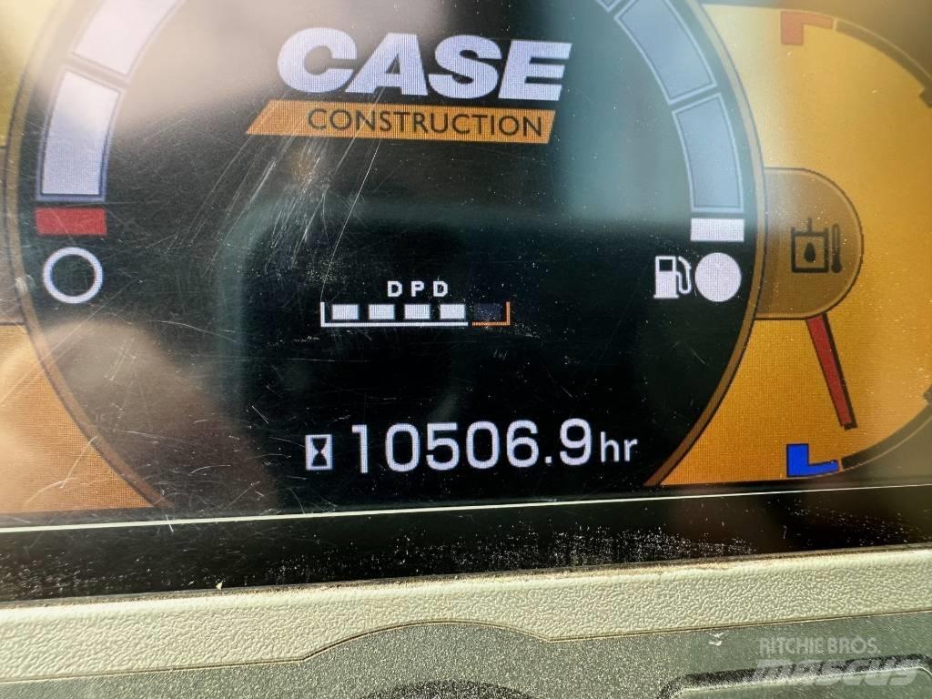 CASE CX 235 C SR Telakaivukoneet