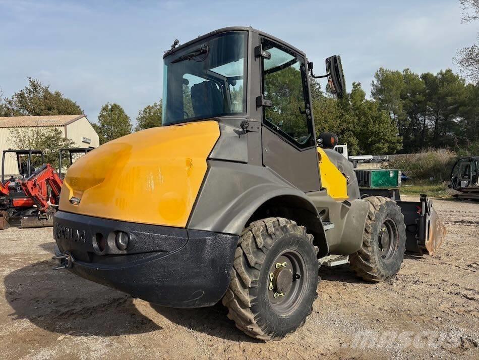 Mecalac AS 700 Pyöräkuormaajat