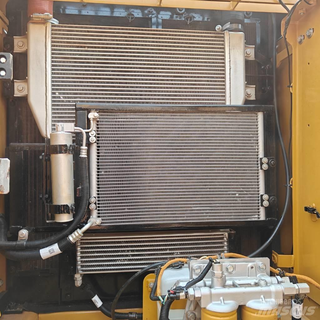 CAT 320D2L Telakaivukoneet